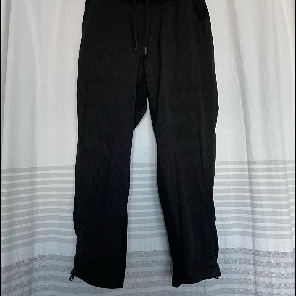 lululemon dance studio pant crop